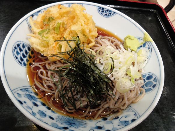 「かきあげ天そば　５００円」@越後そば 千住ミルディス店の写真