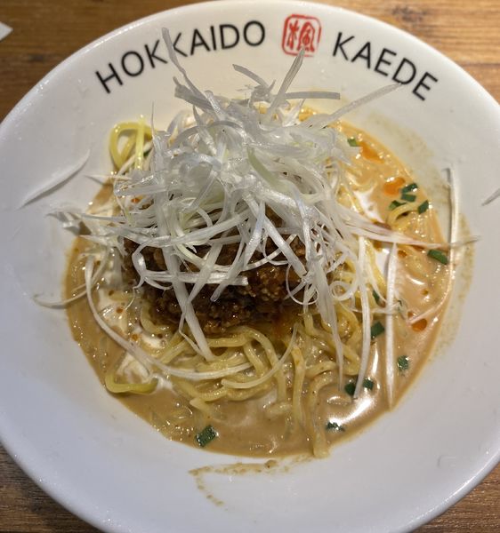 「【期間限定】冷し担々麺　８００円」@北海道らーめん 楓 日ノ出町店の写真