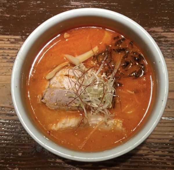 「辛味噌ラーメン」@らーめん 山頭火 新宿ミロード店の写真