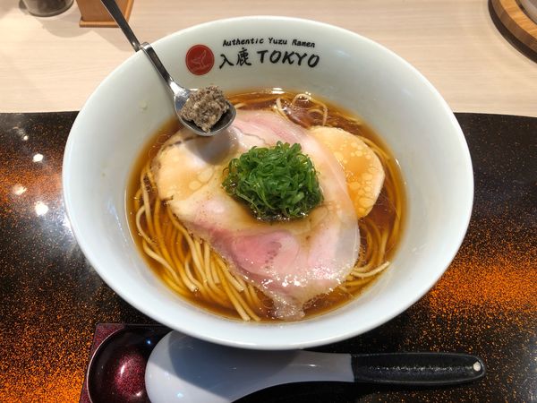 「ポルチーニ醤油らぁめん」@入鹿TOKYOの写真