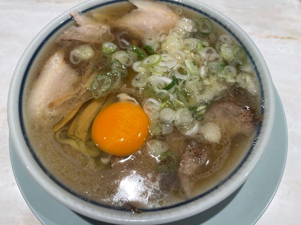 「中華そば(¥850)生卵(¥50)」@ちえちゃんラーメンの写真