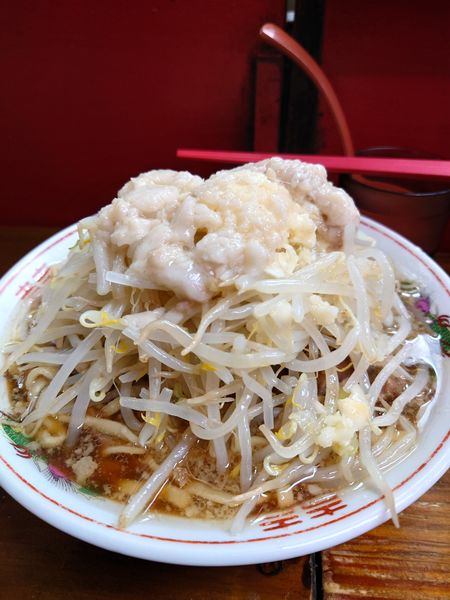 「ラーメン豚マシ  野菜  ニンニク  アブラ」@ザ・ラーメンスモールアックスの写真