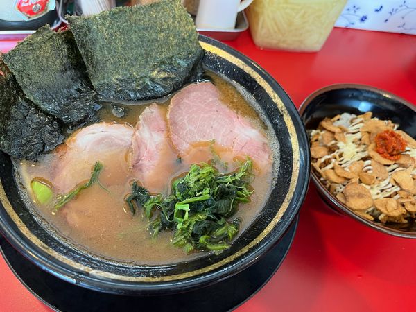 「チャーシューメン ¥950  半ライス ¥100」@家系ラーメン 熊田家の写真