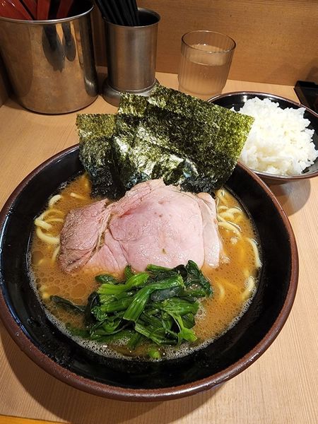 「ラーメン+ライス」@輝道家直系 皇綱家の写真