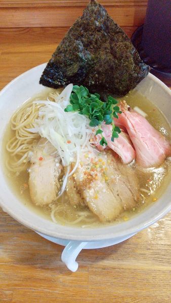 「チャーシュー麺（塩）」@麺屋 佳佳の写真