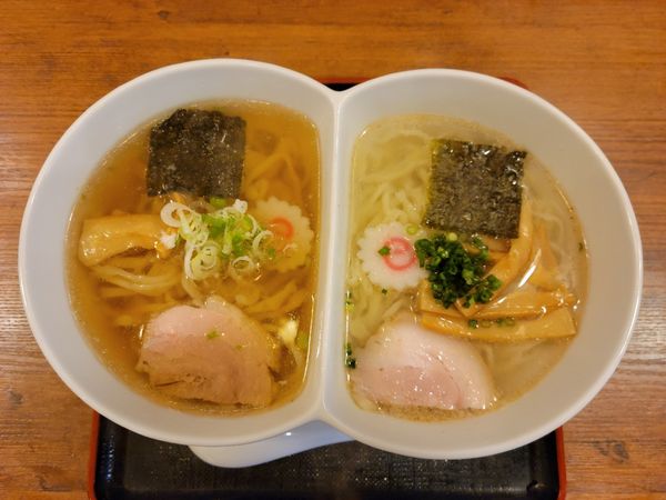 「にこいちラーメン」@絹屋の写真