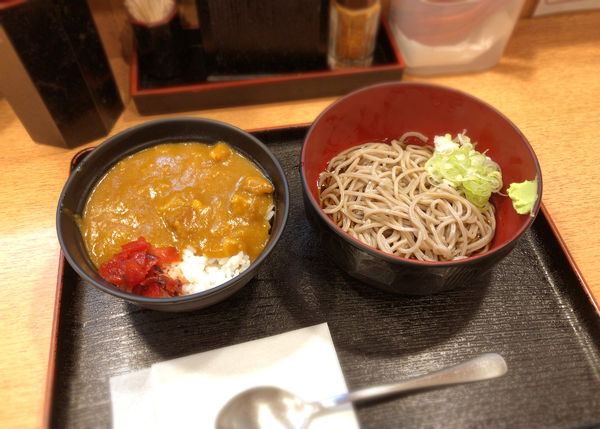 「朝食C(420円)」@越後そば 立石店の写真