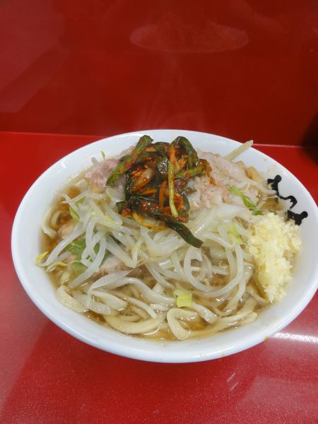 「小750円ニンニク脂キムチ100円」@ラーメン二郎 越谷店の写真