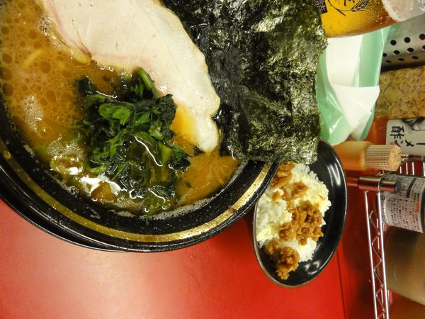 「ラーメン硬薄多🍺🍺半ライス」@柏 王道家の写真