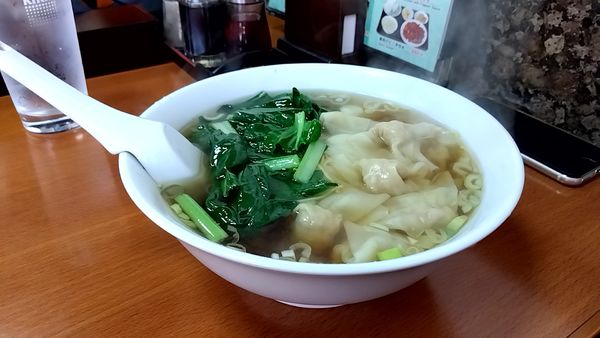「ワンタン麺（６００円）」@中国料理 華珍楼の写真