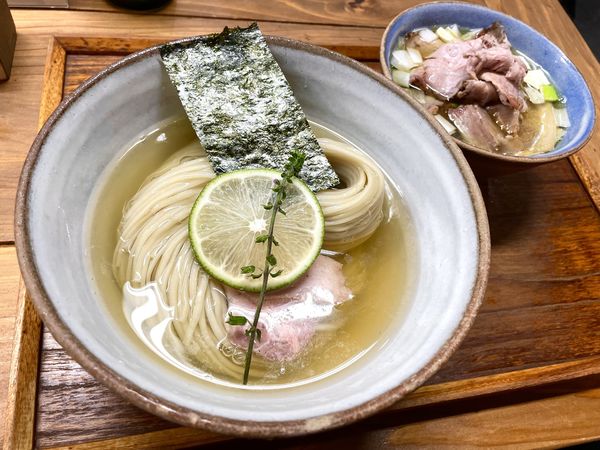 「昆布水つけめん 塩 ちょい肉増し」@YOKOKURA STOREHOUSEの写真