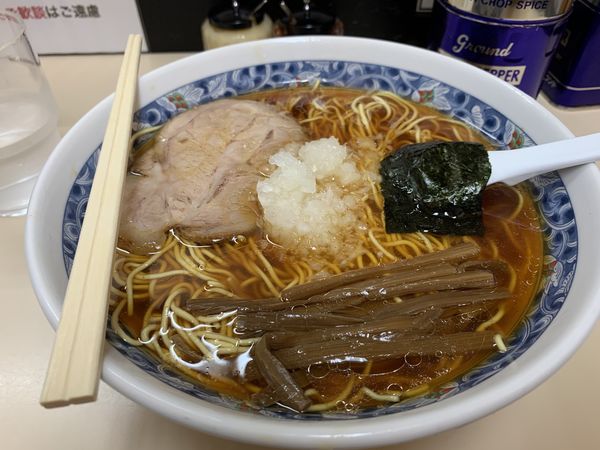 「大ラーメン（麺硬）+玉葱多め　700円」@タンタンの写真