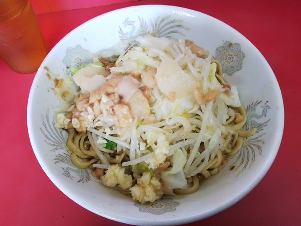 「汁なしラーメン　ニンニクアブラ魚粉　700円」@ラーメン二郎 環七一之江店の写真