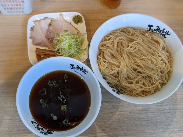 「限定昆布水ざる中華」@麺屋 丈六 キーノ和歌山店の写真
