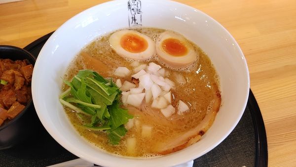 「濃厚中華そば味玉」@中華そば 朧月夜の写真