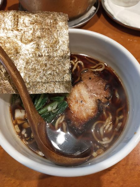 「醤油らーめん濃口」@本八幡だんちょうてーの写真