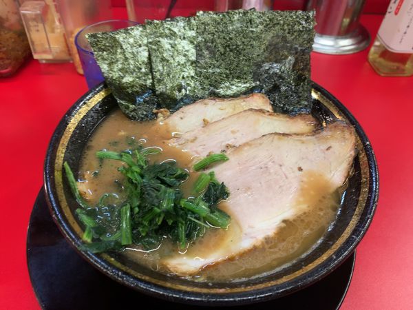 「チャーシューメン3枚＋チャーシューまぶし」@家系ラーメン王道家直伝 との丸家 松飛台店の写真