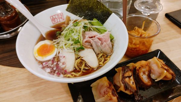 「大江戸黒醤油・とまとぎょうざ(大盛) ￥1,400」@銀座 創龍の写真