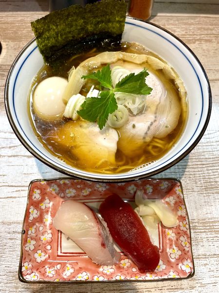 「【気まぐれ限定】もろみポークの煮干そば ￥1300」@中華そば 四つ葉の写真