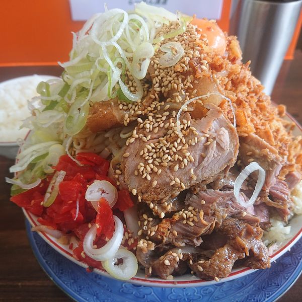 「【限定】漢の豚カレー汁なし(小)900円、ライス小100円」@らーめん漢道の写真