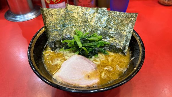 「ラーメン」@家系総本山 ラーメン吉村家の写真