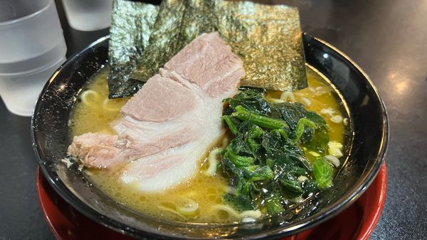 「ラーメン」@横浜家系らーめん 山崎家の写真