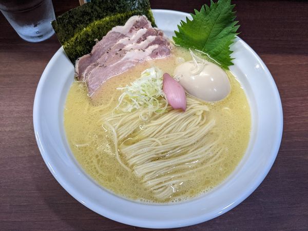 「貝潮鶏白淡1090円」@メヂカそば 吟魚の写真