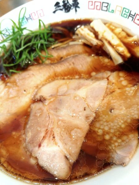 「ブラックヌードル」@三輪車の写真