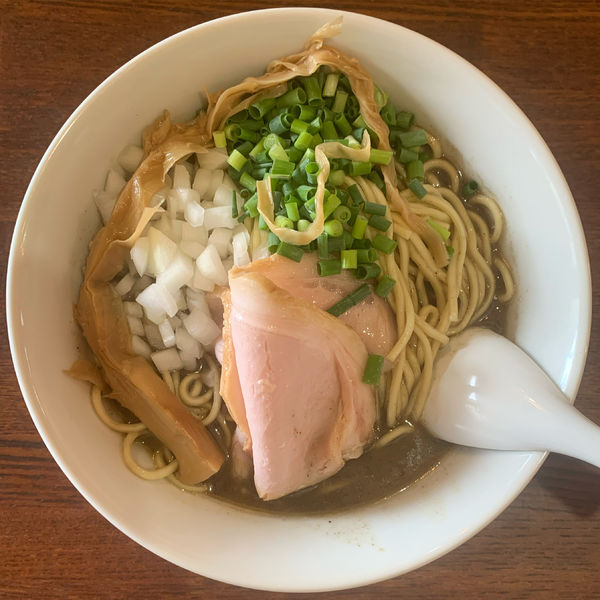 「濃い煮干しらーめん」@大ハマ研究所の写真