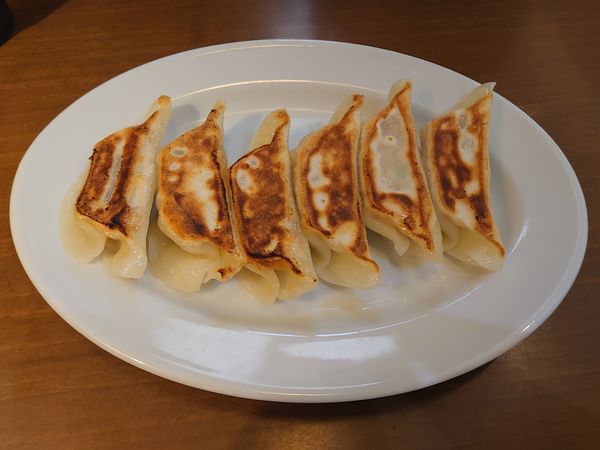 「餃子(300円)」@昌平ラーメンの写真