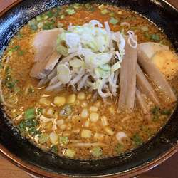 将軍辛味噌らーめん大辛（1017円）