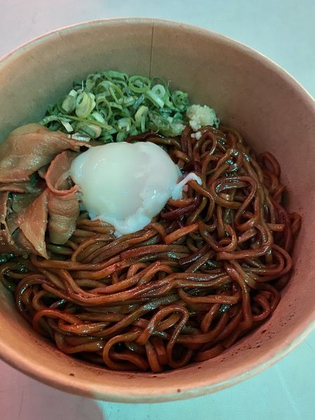 「サマソニ ポークすき焼きそば1000」@元祖 肉玉そば越智の写真