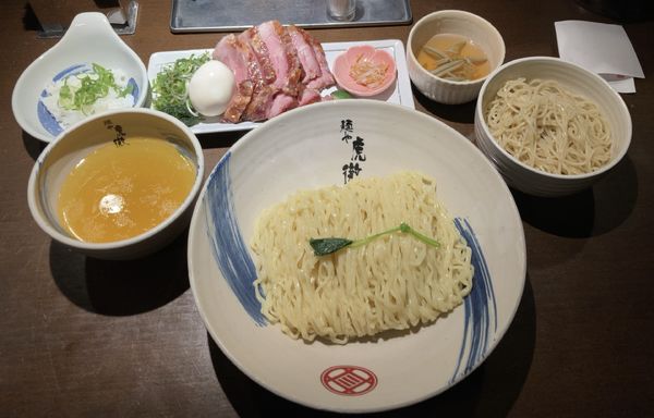 「【夏季限定】薬涼 潮つけそば（大盛）＋釜焼きチャーシュー」@麺や 虎徹の写真