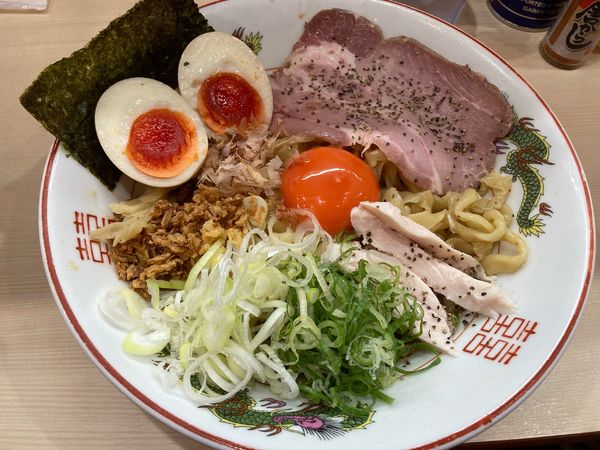 「味玉　地鶏と濃い玉のまぜそば(冷やし)¥1020」@手揉み中華そば 中村の写真