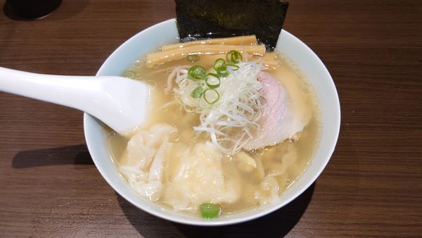 「【限定】真鯛と浅利の潮そば 海老ワンタン添え 1100円+α」@寿製麺よしかわ 坂戸店の写真