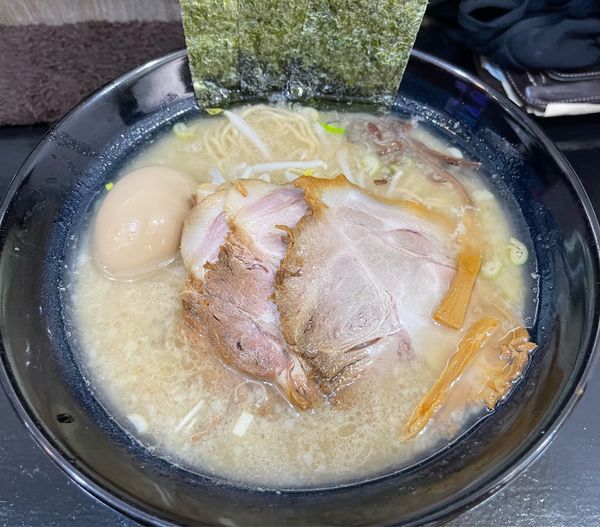 「チャーシューメン＋味玉」@ラーメンつ～んとこの写真