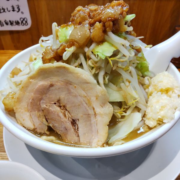 「ラーメン濃厚DX（￥950）＋生玉子（￥50）」@自家製麺88の写真