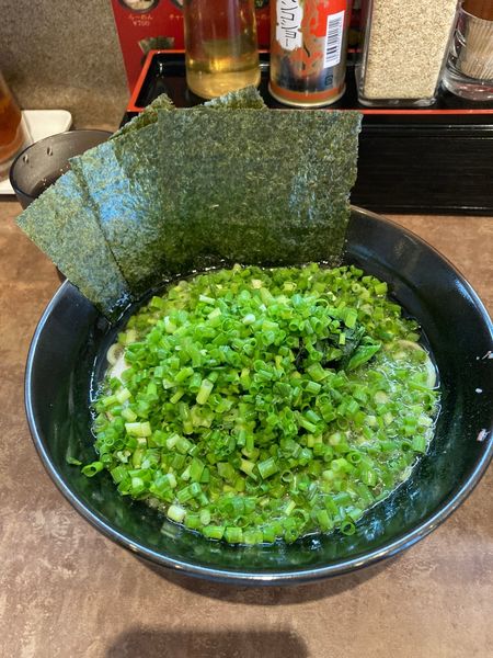 「青ネギラーメンかためこいめおおめ」@家系ら～めん 陸の写真