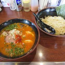 味噌オロチョンつけ麺（９００円）