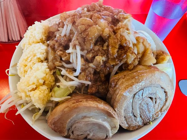 「極太ラーメンの大＋豚＋味玉」@ボディブローの写真