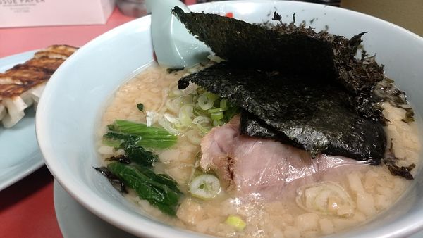 「醤油ラーメン（690円税込）」@ラーメン 山岡家 高崎倉賀野店の写真