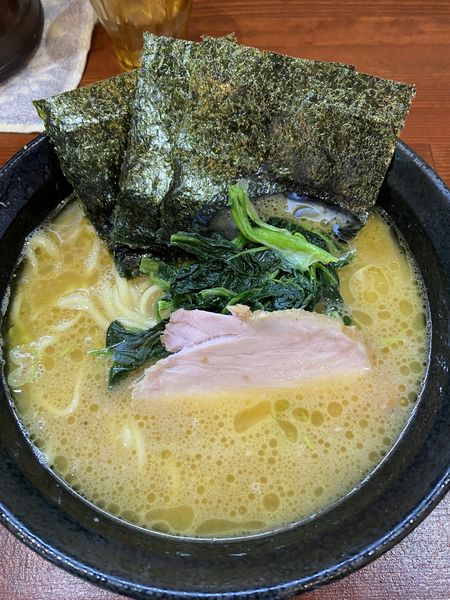 「ラーメン」@横浜家系らーめん 天王家 寒川総本店の写真