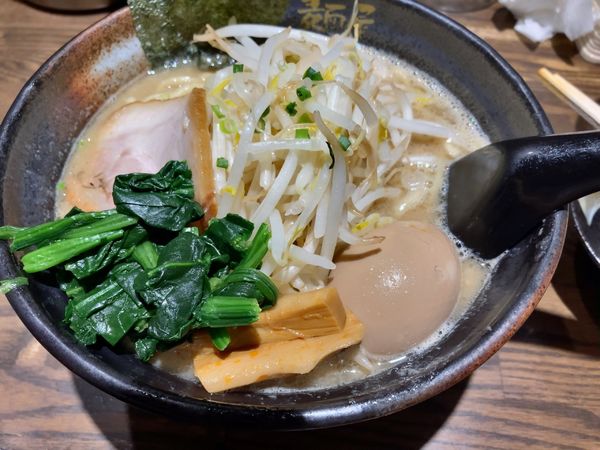 「ラーメン+味玉」@麺屋 一路の写真