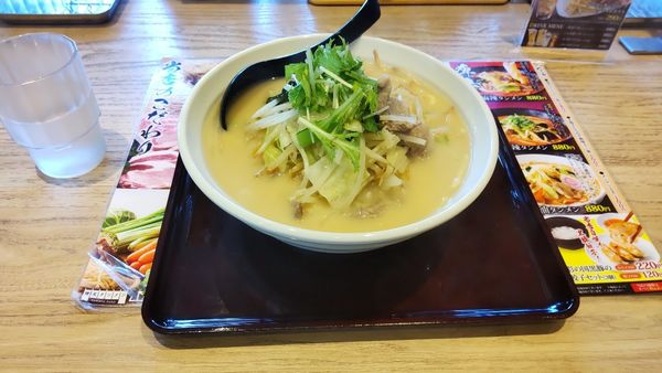 「濃厚タンメン」@埼玉タンメン 山田太郎 所沢本店の写真