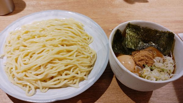 「得製つけめん 特盛400g ￥1,300」@風雲児 東京ラーメン横丁店の写真