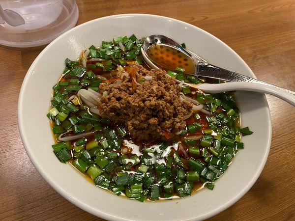 「台湾ラーメンと餃子セット968円」@関内餃子軒の写真