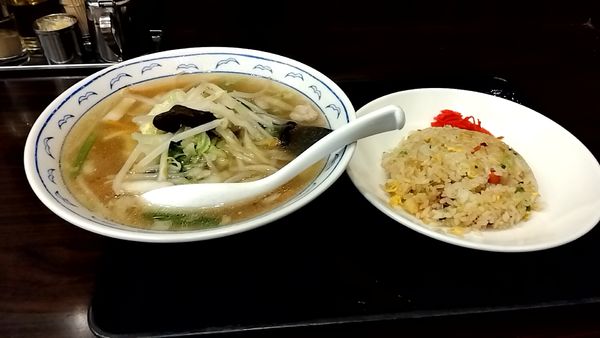 「半チャーハン(420円)」@横濱一品香 ららぽーと横浜店の写真