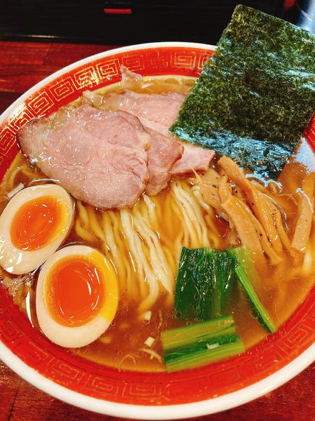 「特製　醤油　平打ち麺」@麺処 懐やの写真