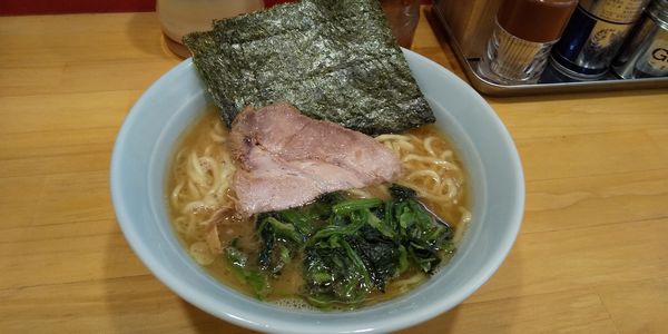 「らーめん(ニンニク醤油)」@横浜家系ラーメン みと家の写真