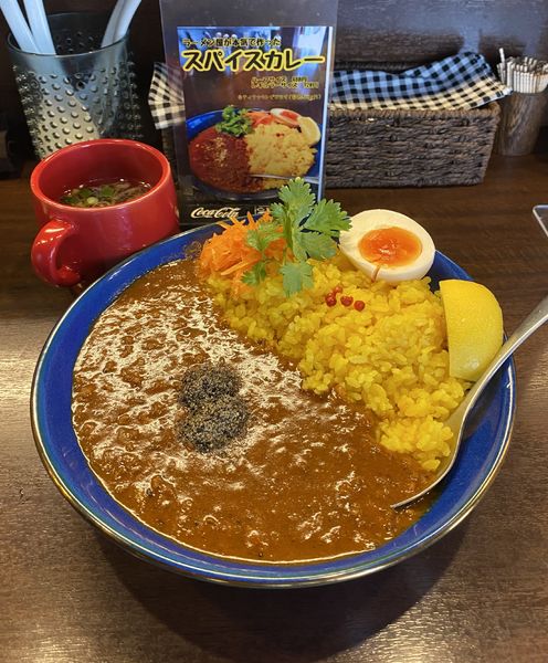 「スパイスカレー¥920&大山鶏のミニスープ¥150」@GANCON NOODLEの写真
